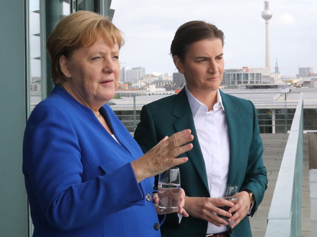 СУСРЕТ МЕРКЕЛОВА-БРНАБИЋЕВА: Нема рока за Косово и улаз у Европску унију
